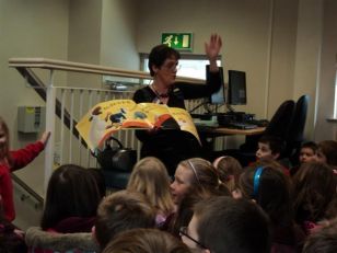 P2/3 Visit The Library with our Partners